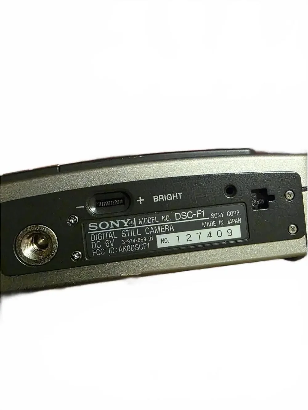 Vtg Sony DSC-F1 Digital Still Camera & Rechargeable Battery No Charger
